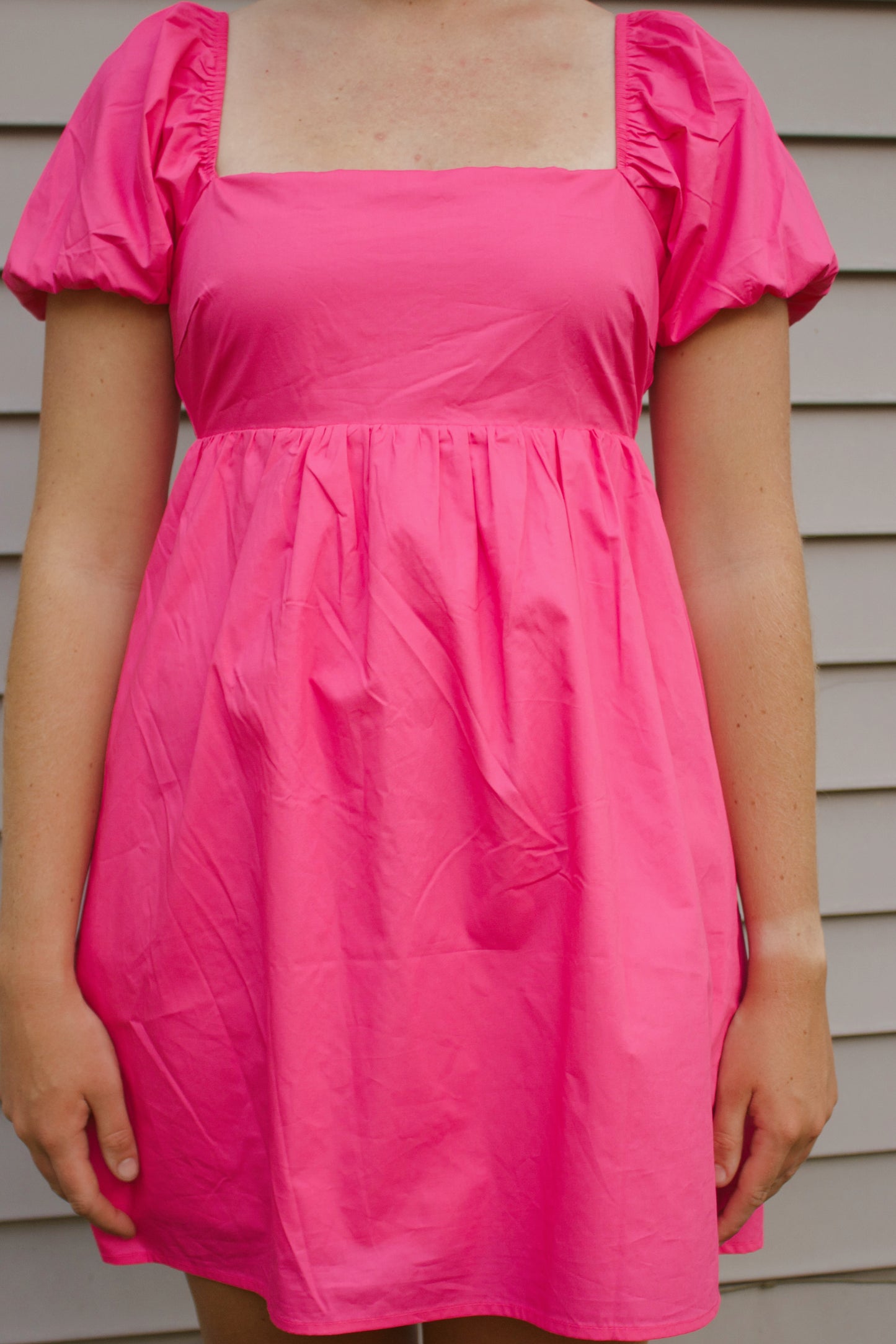 Short Sleeve Back Tie Detail Babydoll Dress – Medium